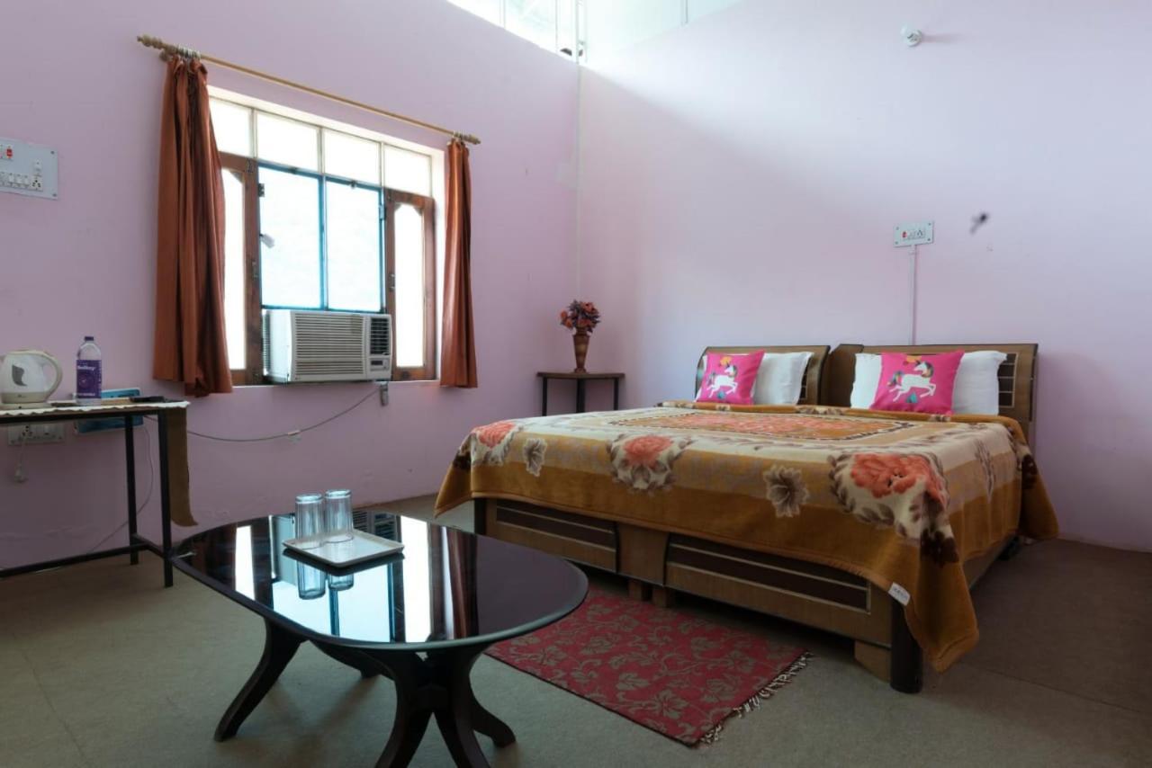 Kalindi Nature Resort Lakhamandal Myani 외부 사진